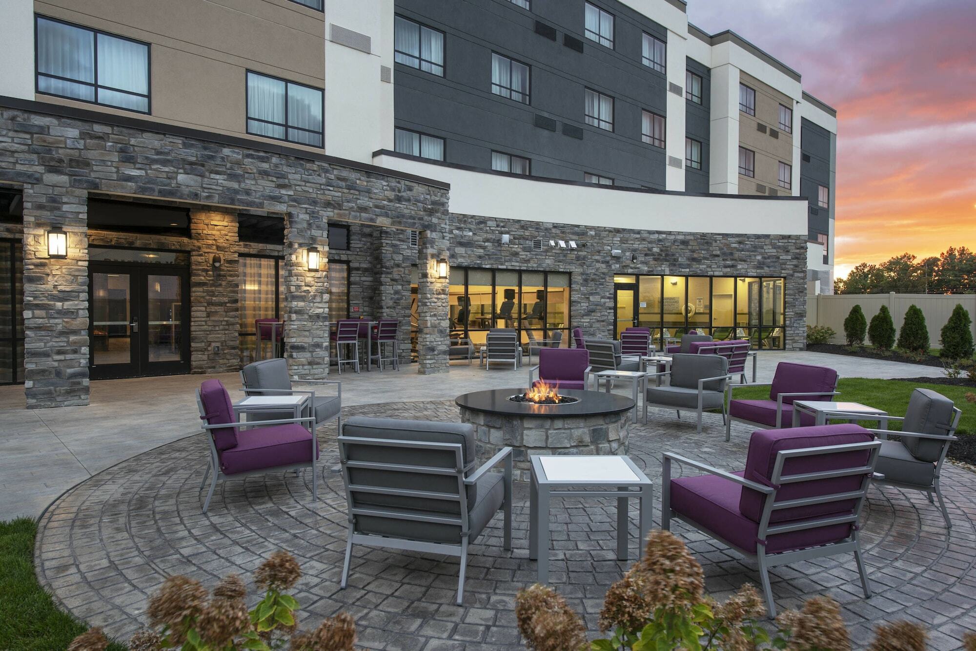 Courtyard By Marriott Cleveland Elyria Ξενοδοχείο Εξωτερικό φωτογραφία